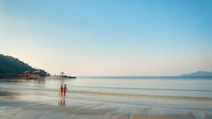 Private beach, free beach cabanas, sun loungers, beach umbrellas