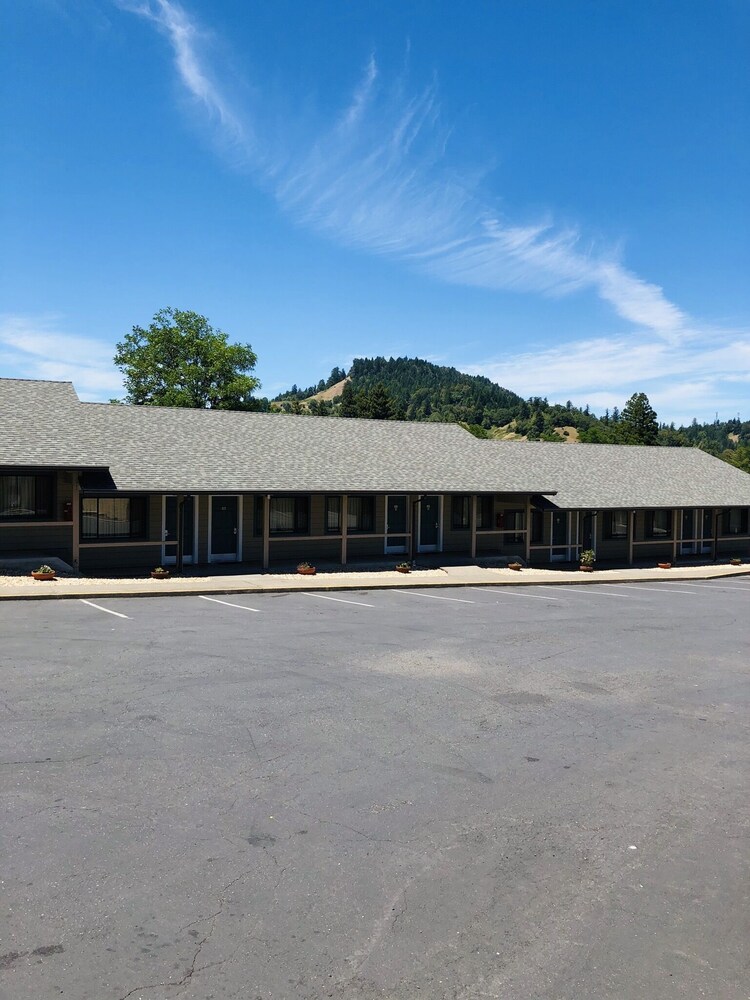 Motel Garberville in Garberville Best Rates & Deals on Orbitz
