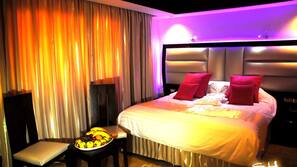 Pillowtop beds, minibar, in-room safe, desk