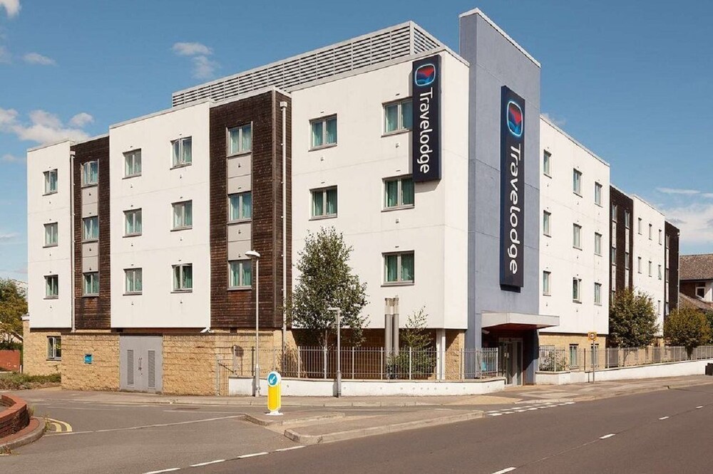 Travelodge Bracknell Reviews, Photos & Rates ebookers.ie