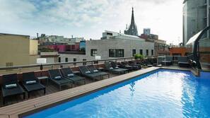 Outdoor pool, pool loungers