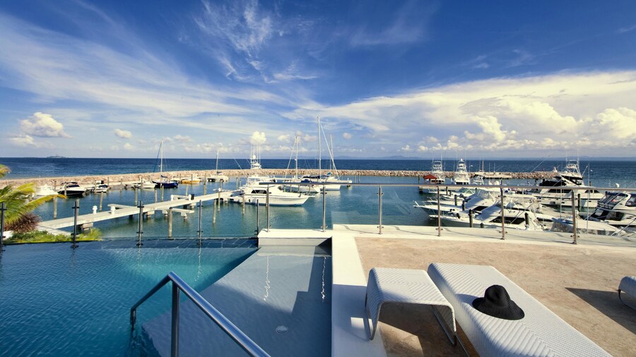 Hotel Bannister by Mint