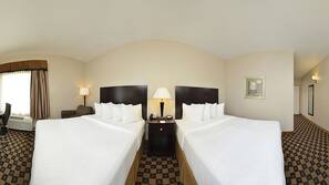 Pillowtop beds, desk, iron/ironing board, free WiFi