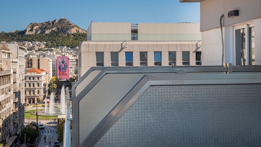 Diros Hotel
