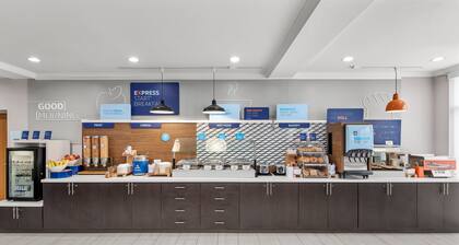 Holiday Inn Express & Suites Palm Bay, an IHG Hotel