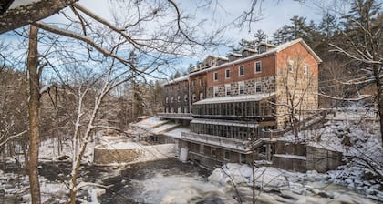 Moulin Wakefield Mill Hotel & Spa