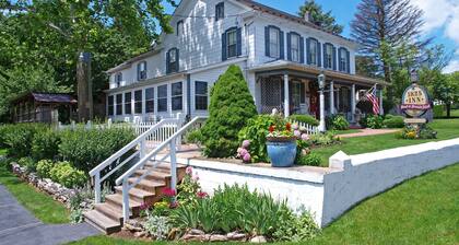 1825 Inn Bed and Breakfast