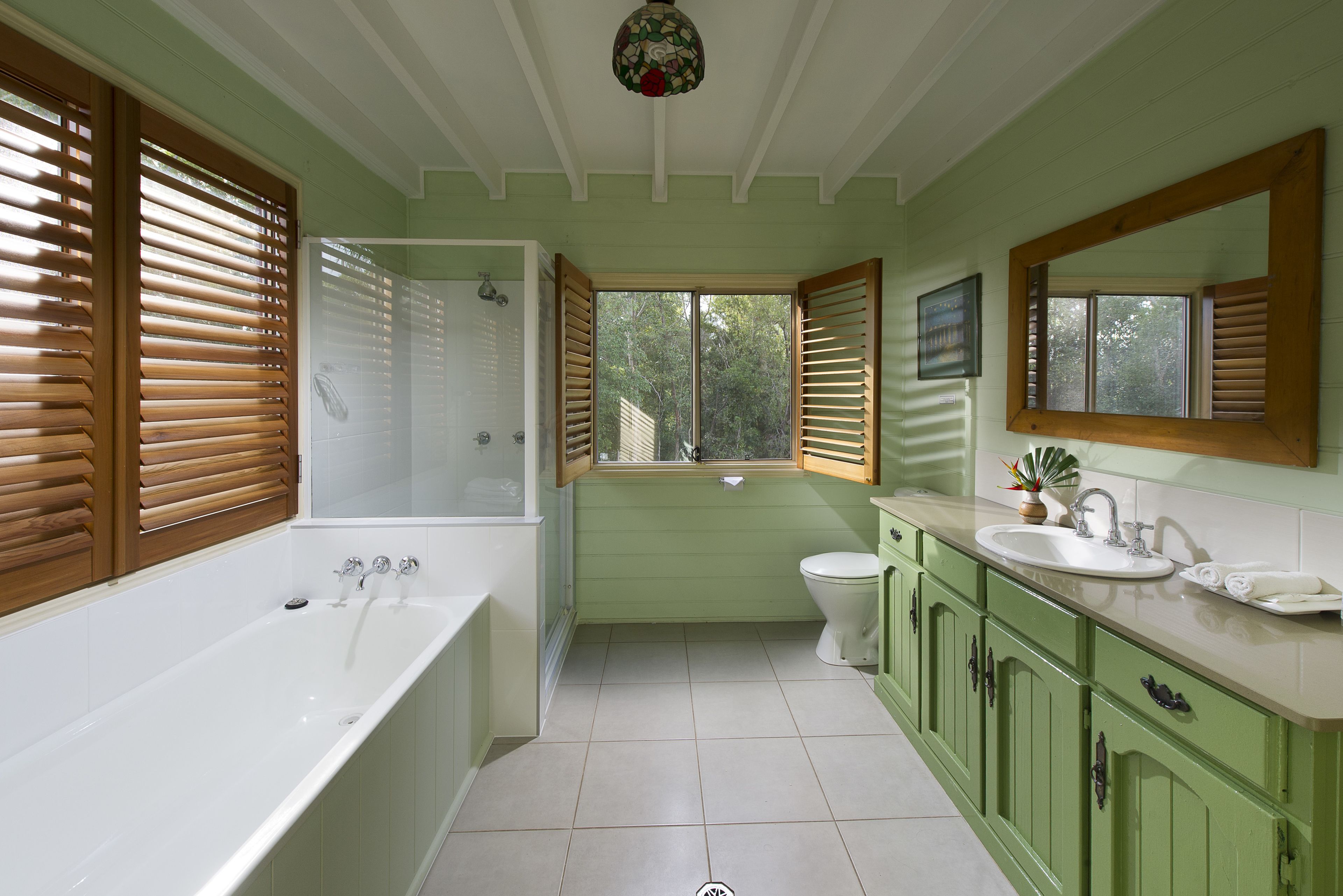 Glass House Mountains Ecolodge