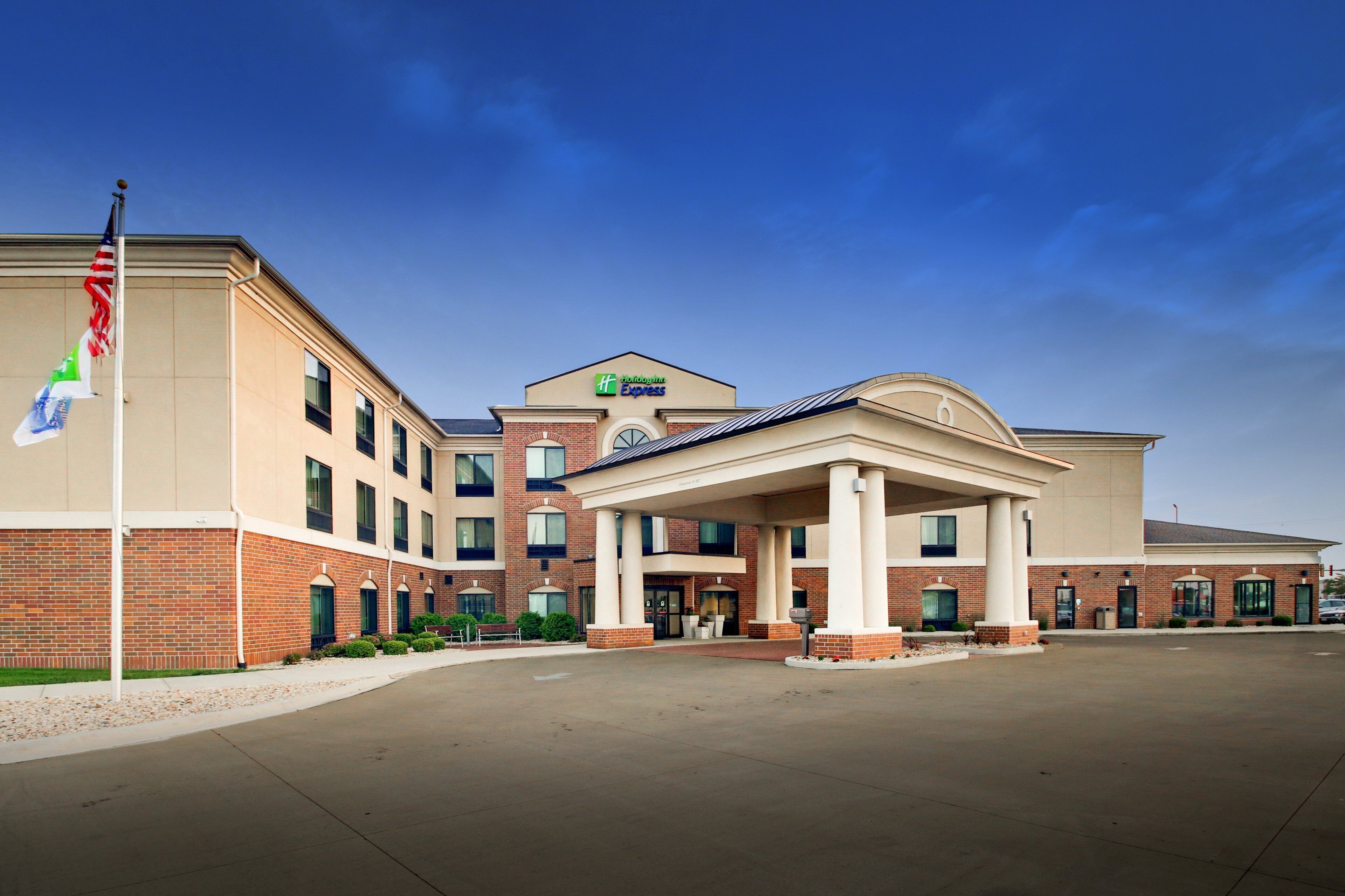Holiday Inn Express Peru-Lasalle Area in Peru, United States