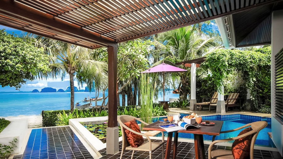 Anyavee Tubkaek Beach Resort
