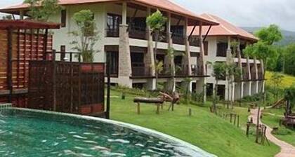 Phunacome Resort
