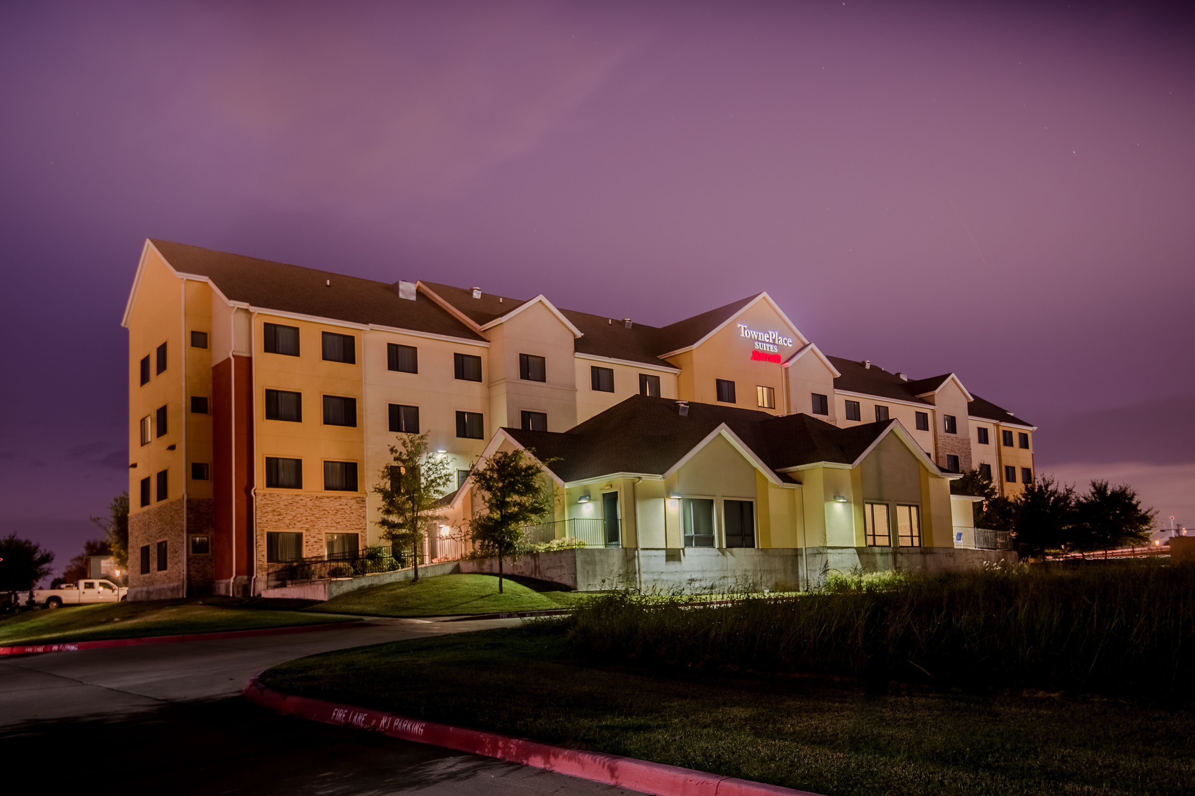 wyndham hotels in desoto tx