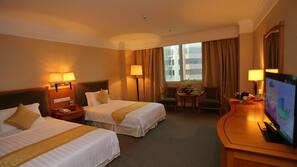 Minibar, in-room safe, desk, blackout drapes