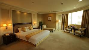 Minibar, in-room safe, desk, blackout drapes