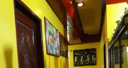 Jack & Claud Bed & Breakfast Guest House