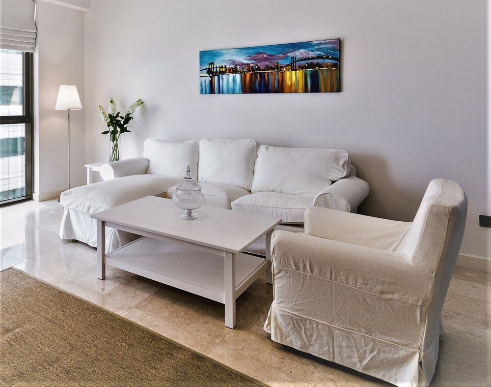 One Perfect Stay Al Murad Tower In Dubai Hotel Rates - 