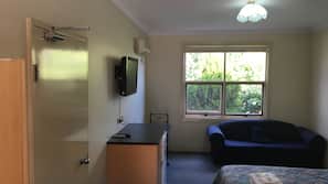 LCD TV