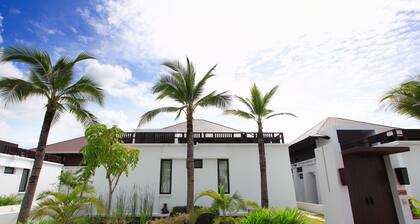The Oriental Beach Pool Villa & Village