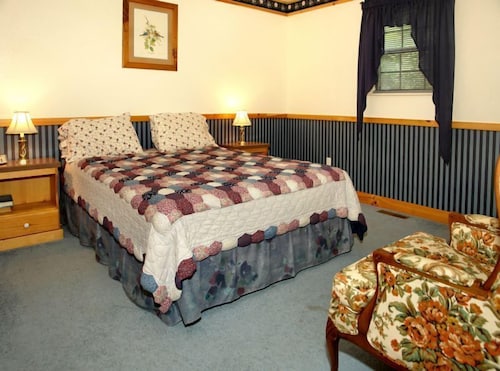 Hook Line And Sinker On Cosby Creek 2 Br Cabin 2019 Room Prices