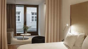 Hochwertige Bettwaren, Betten mit Memory-Foam-Matratzen, Zimmersafe