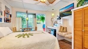 1 bedroom, individually decorated, iron/ironing board, free WiFi