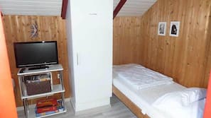 3 Schlafzimmer, kostenpflichtige Babybetten