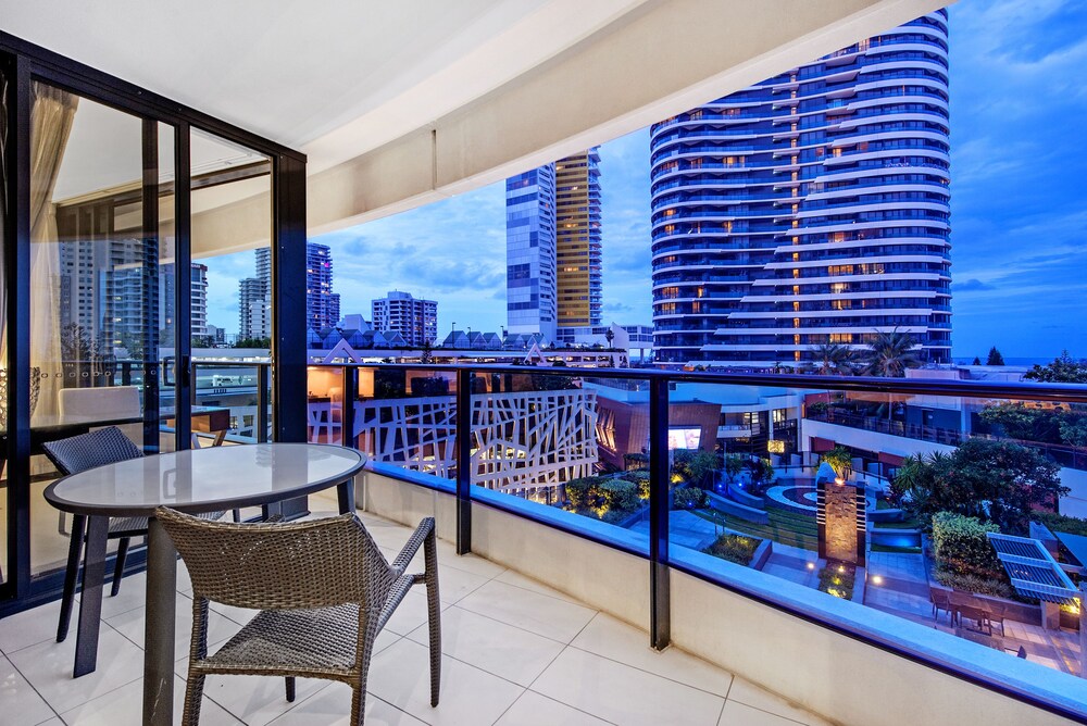 Oracle Boulevard - Private Apartments