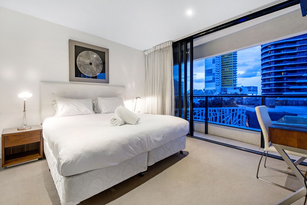 Oracle Boulevard - Private Apartments