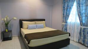 3 Schlafzimmer, Verdunkelungsvorhänge, Bügeleisen/Bügelbrett