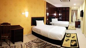 In-room safe, iron/ironing board, free WiFi