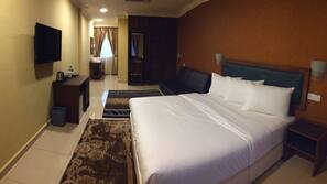 In-room safe, iron/ironing board, free WiFi