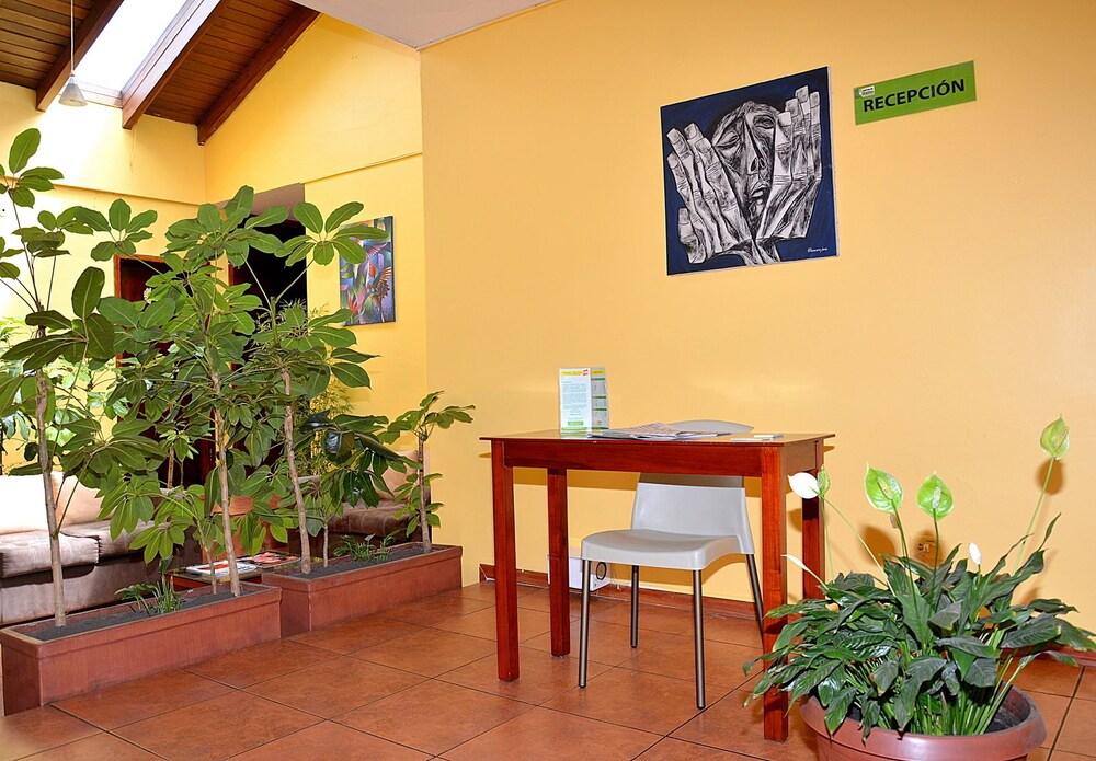 Foto - Hostal Terra 3 - BASE AÉREA