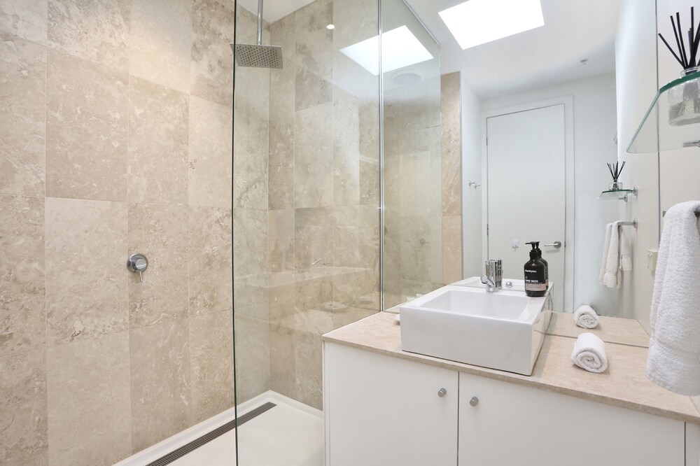 StayCentral Collingwood Penthouse