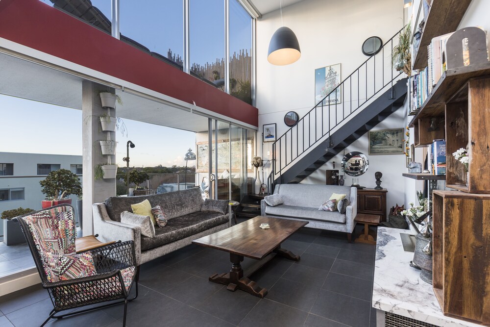 Loft Penthouse With Startling City Views + Parking