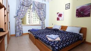 3 chambres, fer et planche à repasser, Wi-Fi gratuit, draps fournis