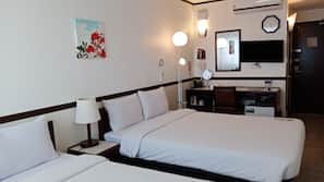 In-room safe, blackout drapes, free WiFi, linens