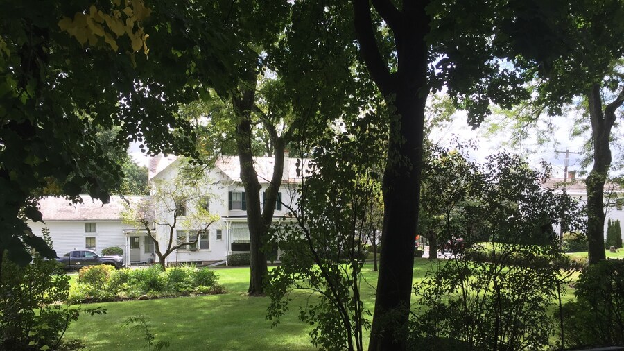 Eddington House Inn