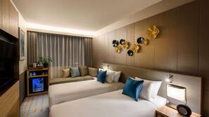 Premium bedding, minibar, in-room safe, iron/ironing board