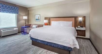 Hampton Inn & Suites Kittery