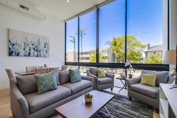 Luxury San Diego Loft wParking