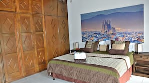 In-room safe, iron/ironing board, free WiFi, linens