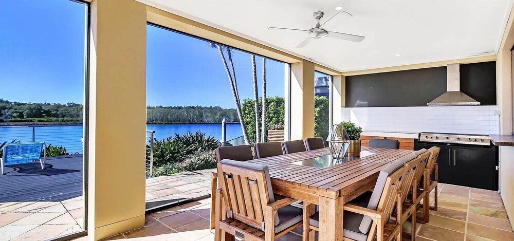 Riviera Grand at Sanctuary Cove
