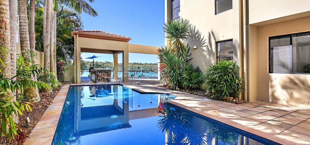 Riviera Grand at Sanctuary Cove