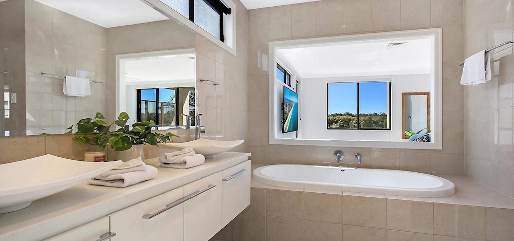Riviera Grand at Sanctuary Cove