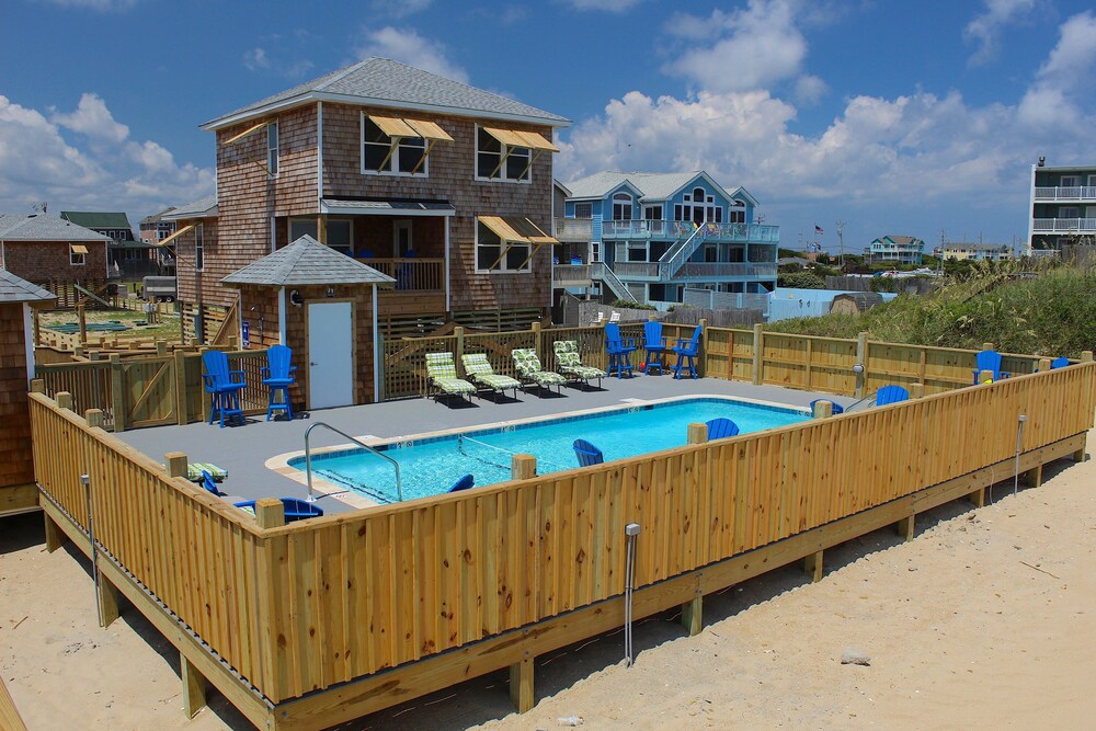 Whalebone Cottages by Kees Vacations in Nags Head, United States