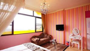 Desk, blackout drapes, free WiFi, linens