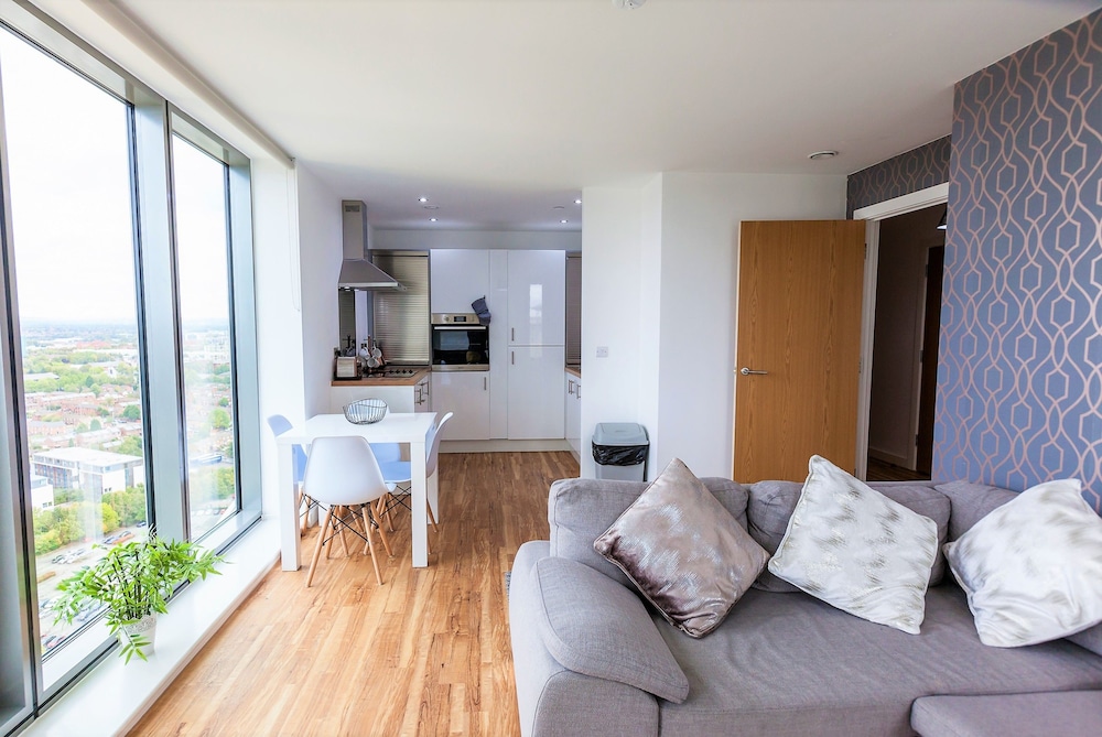 Old Beautiful Apartment In Media City Salford 2019 Hotel Prices Old Beautiful Apartment In Media City Salford 2019 Hotel Prices Expedia Co Uk
