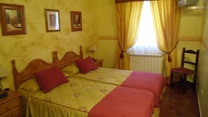 Cortinas opacas, camas supletorias gratuitas, wifi gratis y ropa de cama