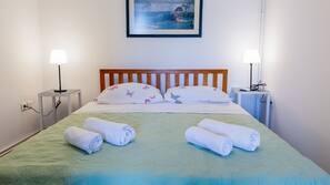 3 bedrooms, WiFi, linens