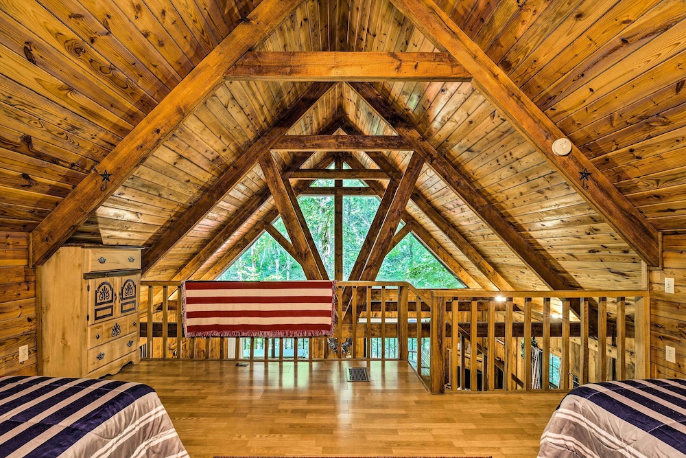 Tellico Plains Cabin 25 Acres, Backyard Creek! Monroe County Vrbo